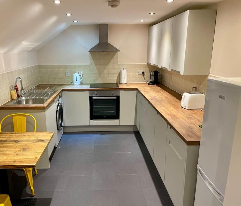 Vennel Street Apartments Stewarton 외부 사진